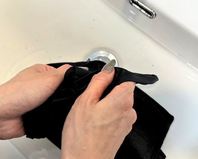 FTM chest binder washing guide: step-by-step tips to clean, maintain durability, and extend the lifespan of transgender binders.